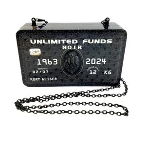 Kurt Kreiger NEW cluth